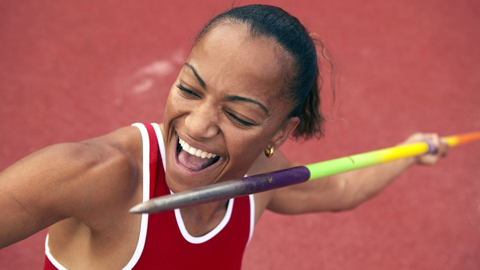 费德勒回归赛场，比分优势明显首场状态亮眼，TES观众沸腾！